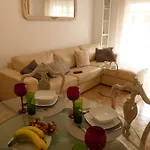Апартаменты Playa Del Cura With A Free Parking Place Торевьиа