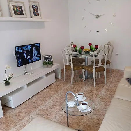 Apartment Playa Del Cura With A Free Parking Place